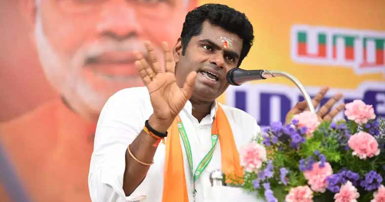 പെരിയാർ പ്രതിമകൾ നീക്കുമെന്ന പരാമർശം വിവാദമായി; ‘വലിയ ആദരവുണ്ട്’ എന്ന് മലക്കം മറിഞ്ഞ് കെ അണ്ണാമലൈ