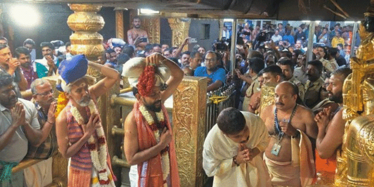 മണ്ഡലപൂജയ്ക്കായി ശബരിമല നട തുറന്നു