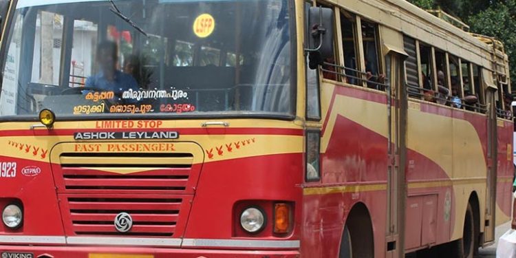 ശബരിമല ഡ്യൂട്ടിയിൽ നിന്നും മുങ്ങി, സ്‌കൂൾ ബസ് ഓടിക്കാൻ പോയി  കെഎസ്ആർടിസി ഡ്രൈവർ; ടിക്കറ്റ് നൽകാതെ യാത്ര അനുവദിച്ച് കണ്ടക്ടർമാർ;സസ്‌പെൻഷൻ