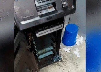 ഗ്യാസ് കട്ടര് ഉപയോഗിച്ച് എടിഎം തകര്ക്കാന് ശ്രമം, നോട്ടുകള് കത്തിച്ചാമ്പലായി; അന്വേഷണം