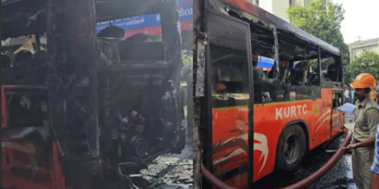 കൊച്ചി ചിറ്റൂരില് കെഎസ്ആര്ടിസി ലോ ഫ്ലാര് ബസിന് തീപിടിച്ചു; ബസ് പൂര്ണ്ണമായും കത്തി നശിച്ചു