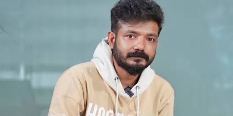 ലഹരിക്കേസ്; നടൻ ശ്രീനാഥ് ഭാസിയെ പോലീസ് ചോദ്യം ചെയ്യുന്നു