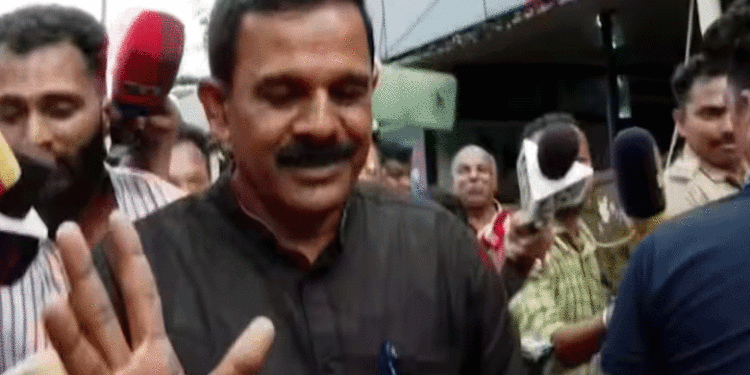 എഡിഎം നവീന്‍ ബാബുവിന്റെ മരണം: പ്രശാന്ത് പമ്പിന് അനുമതി തേടിയത് ചട്ടങ്ങള്‍ ലംഘിച്ച്, നടപടിക്ക് ശുപാര്‍ശ