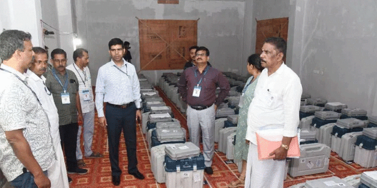 കേരളം ഉറ്റുനോക്കുന്ന ഉപതെരഞ്ഞെടുപ്പ് ഫലം ഇന്ന്; വോട്ടെണ്ണല്‍ തുടങ്ങി, പാലക്കാട് ആദ്യ ലീഡ് ബിജെപിക്ക്