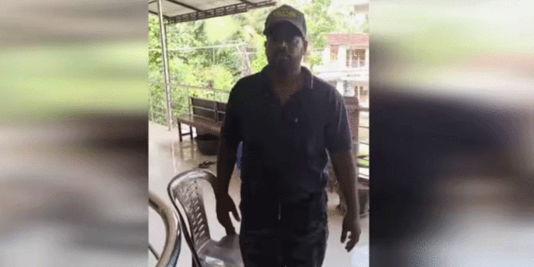 കറന്റ് ബില്ലടക്കാന്‍ ഫോണില്‍ വിളിച്ച് ആവശ്യപ്പെട്ടു, ലൈന്‍മാനെ കെഎസ്ഇബി ഓഫീസിലെത്തി തല്ലി യുവാവ്‌