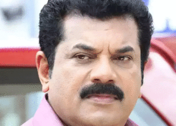 ‘സര്‍ക്കാരില്‍ നിന്നും പിന്തുണ കിട്ടിയില്ല’; മുകേഷ് അടക്കം നടന്മാര്‍ക്കെതിരായ പരാതിയില്‍ നിന്ന് പിന്മാറാന്‍ ഒരുങ്ങി നടി