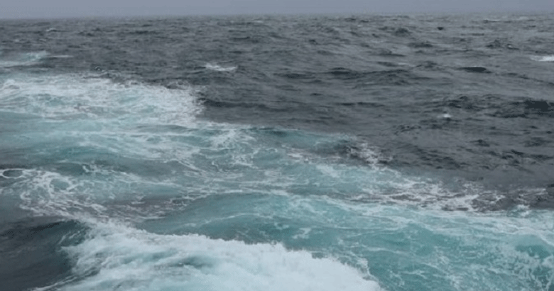 ഒമാനില് ശക്തമായ കാറ്റിനും കടല്ക്ഷോഭത്തിനും സാധ്യത; മുന്നറിയിപ്പ്