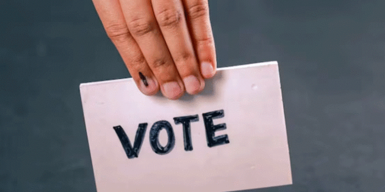 ചേലക്കരയിലും വയനാട്ടിലും ഇന്ന് നിശ്ശബ്ദ പ്രചാരണം, നാളെ വോട്ടെടുപ്പ്