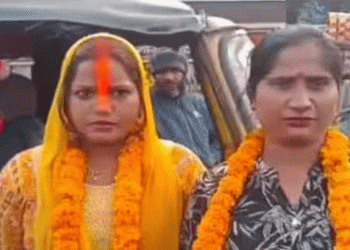 ഭര്‍ത്താക്കന്മാരുടെ മദ്യപാനം സഹിക്കാന്‍ വയ്യ, വീടുവിട്ടിറങ്ങിയ രണ്ട് യുവതികള്‍ പരസ്പരം വിവാഹിതരായി