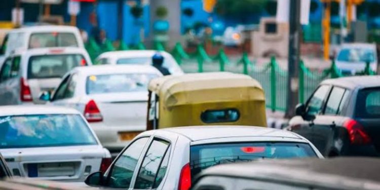 കാലാവധി അവസാനിച്ച വാഹനങ്ങൾക്ക് പിഴയില്ല, വാഹന് പുക പരിശോധന സര്ട്ടിഫിക്കറ്റ് പോര്ട്ടല് പ്രവര്ത്തനരഹിതം