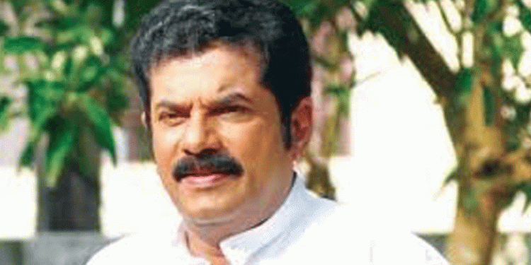 പീഡന പരാതി, മുകേഷിനെതിരെ കുറ്റപത്രം സമര്‍പ്പിച്ച് പ്രത്യേക അന്വേഷണ സംഘം