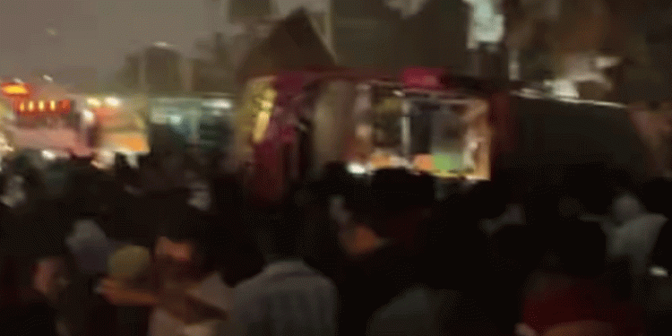 മലപ്പുറത്ത് സ്വകാര്യ ബസ് നിയന്ത്രണം വിട്ട് മറിഞ്ഞു; നിരവധി പേര്‍ക്ക് പരിക്കേറ്റു