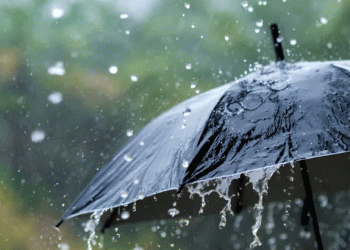 പൊള്ളുന്ന ചൂടില്‍ ആശ്വാസമായി മഴ വരുന്നു; കേരളത്തില്‍ ഇന്നും വരും ദിവസങ്ങളിലും ഇടിമിന്നലോടെ മഴയ്ക്ക് സാധ്യത