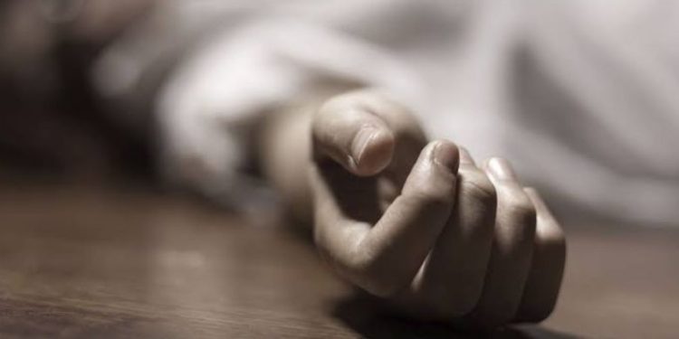 എംബിബിഎസ് വിദ്യാര്‍ത്ഥിനി ഹോസ്റ്റൽ മുറിയിൽ തൂങ്ങി മരിച്ച നിലയിൽ