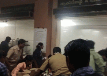 ‘മെഡിക്കൽ കോളേജിൽ പുക ഉയർന്നത് ബാറ്ററികൾ കത്തിയതോടെ’; ഫയർഫോഴ്സ്