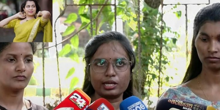 ‘നികുതി പ്രശ്നം കാരണം ദിയ തന്നെയാണ് പണം ഞങ്ങളുടെ അക്കൗണ്ടിലേക്ക് നിക്ഷേപിച്ചത് ‘, ദിയ കൃഷ്ണക്കെതിരെ ഗുരുതര ആരോപണവുമായി മുൻജീവനക്കാർ