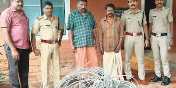 രാത്രിയില്‍ കെഎസ്ഇബി ഓഫീസിലെത്തി 100 കിലോ അലുമിനിയം കമ്പികളുമായി മുങ്ങി; പ്രതികള്‍ പിടിയില്‍