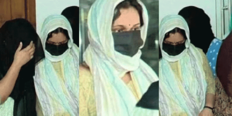 മലാപറമ്പിലെ അനാശാസ്യ കേന്ദ്രത്തിൽ വന്നുപോയവരിൽ പോലീസ് ഉദ്യോഗസ്ഥരും സർക്കാർ ഉദ്യോഗസ്ഥരും, അന്വേഷണം