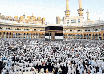 ത്യാഗസ്മരണയിൽ ഇന്ന് ബലി പെരുന്നാൾ, പള്ളികളിലും ഈദ്ഗാഹുകളിലും പെരുന്നാൾ നമസ്കാരം