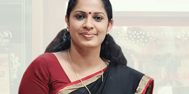 ‘അധികാരത്തില്‍ ഇരിക്കുന്നത് പെണ്ണാവുമ്പോള്‍ ചിലര്‍ക്ക് ഉശിര് കൂടും, കൂടെയുള്ള ഒന്നിനെ ആക്രമിക്കുമ്പോള്‍ കൂടെ നില്‍ക്കുക കമ്മ്യൂണിസ്റ്റുകാരുടെ ചുമതല’ ; പിപി ദിവ്യ