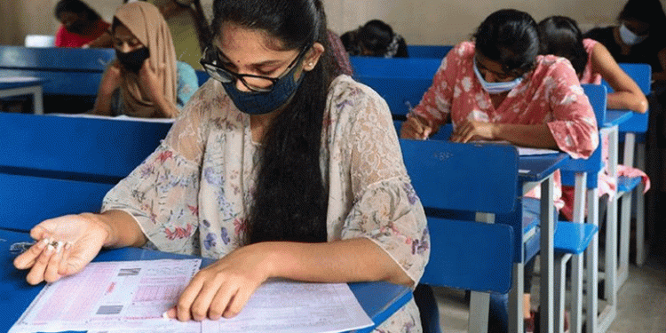 കീം റാങ്ക് ലിസ്റ്റ് പ്രസിദ്ധീകരിച്ചു; എന്‍ജിനിയറിങ് ഒന്നാം റാങ്ക് എറണാകുളം സ്വദേശിക്ക്‌