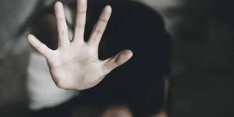 വയനാട് മാനന്തവാടിയില്‍ കൂട്ടബലാത്സംഗം; 16 കാരിയെ മദ്യം നല്‍കി പീഡിപ്പിച്ചു, രണ്ട് പേര്‍ അറസ്റ്റില്‍