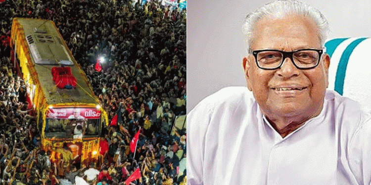 മഴയെ അവഗണിച്ചും ജനസാഗരം, വിപ്ലവ മണ്ണിലേക്ക് അവസാനമായി വിഎസ്; വിലാപയാത്ര ആലപ്പുഴയിലെത്തി