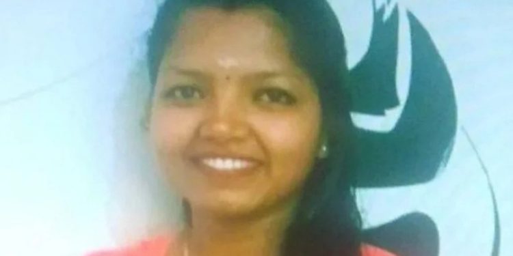 മൂന്ന് വർഷം മുമ്പ് വിവാഹം, യുവതി ഭര്തൃവീട്ടില് തൂങ്ങി മരിച്ചനിലയില്,