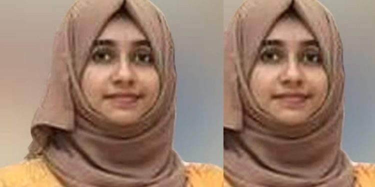 കുഞ്ഞിന് ഭക്ഷണം നല്കുന്നതിനിടെ തെങ്ങ് കടപുഴകി വീണു, 30കാരിക്ക് ദാരുണാന്ത്യം