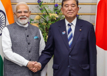 പ്രധാനമന്ത്രിയുടെ ജപ്പാന് സന്ദര്ശനം: 13 കരാറുകളില് ഒപ്പിട്ടു; സന്ദര്ശനം പൂര്ത്തിയാക്കി പ്രധാനമന്ത്രി ചൈനയിലേക്ക് യാത്ര തിരിച്ചു