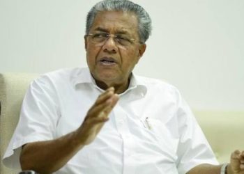 സ്‌കൂളുകളിലെയും ആശുപത്രികളിലെയും ‘അപകടാവസ്ഥയിലുള്ള കെട്ടിടങ്ങള്‍ ഉടന്‍ പൊളിച്ചുമാറ്റും’, മുഖ്യമന്ത്രി