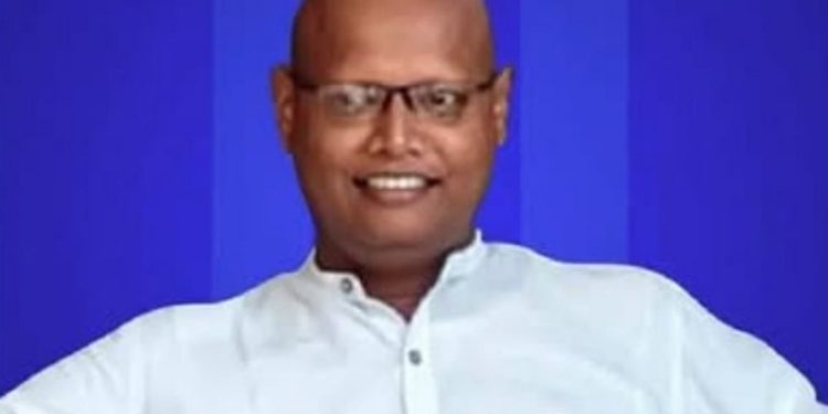 കെപിസിസി ഡിജിറ്റൽ മീഡിയ സെൽ കോഡിനേറ്റർ മരിച്ച നിലയിൽ, ആത്മഹത്യാ കുറിപ്പ് കണ്ടെത്തി