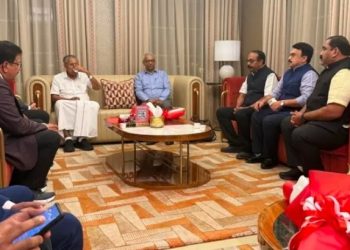 ഗൾഫ് സന്ദർശനം, മുഖ്യമന്ത്രി പിണറായി വിജയൻ ബഹ്റൈനിൽ എത്തി, ഉജ്വല സ്വീകരണമൊരുക്കാൻ ഒരുങ്ങി മലയാളി സമൂഹം