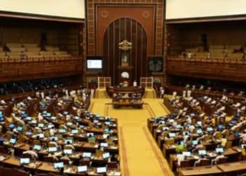 ഇന്ന് നിയമസഭ സമ്മേളനം, സ്വർണ്ണപ്പാളിവിവാദം ഉന്നയിക്കാൻ ഒരുങ്ങി പ്രതിപക്ഷം