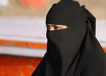 സ്കൂളിലെ ഹിജാബ് വിവാദം; പെൺകുട്ടിയെ പുതിയ സ്കൂളിൽ ചേർത്തതായി പിതാവ്