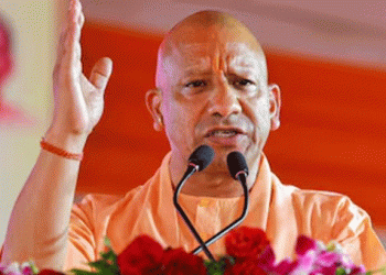 മുസ്തഫാബാദിന്റെ പേര് മാറ്റുമെന്ന് മുഖ്യമന്ത്രി ആദിത്യനാഥ്, പുതിയ പേര് ‘കബീർധാം’