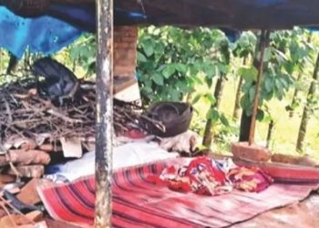 ഭര്ത്താവും ഭര്തൃ മാതാവും വീട്ടിൽ നിന്നും ഇറക്കിവിട്ടു, യുവതിയും മകനും രണ്ട് മാസത്തിലേറെ കഴിഞ്ഞത് വിറകുപുരയിൽ, ദാരുണം