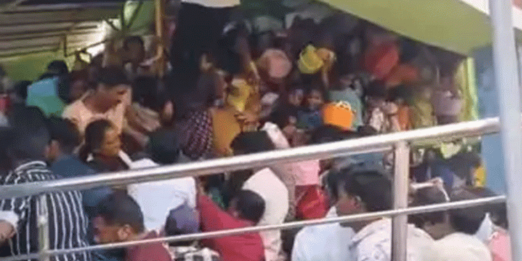 ആന്ധ്രയിലെ വെങ്കിടേശ്വര സ്വാമി ക്ഷേത്രത്തിലെ അപകടം: സഹായധനം പ്രഖ്യാപിച്ച് പ്രധാനമന്ത്രി