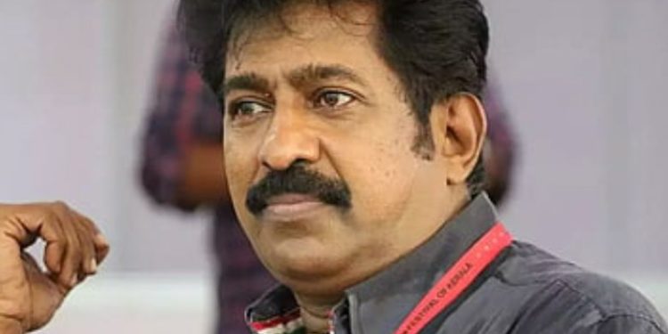 ഔദ്യോഗികമായി ഒരു അറിയിപ്പും ലഭിച്ചില്ല, ചലച്ചിത്ര അക്കാദമിയിലെ ചടങ്ങിൽ ക്ഷണിക്കാതിരുന്നതിന്റെ അതൃപ്തി പ്രകടിപ്പിച്ച് പ്രേംകുമാർ