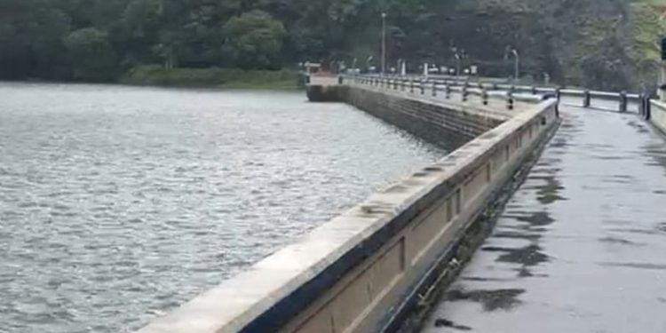 നീരൊഴുക്ക് ശക്തം, പൊന്മുടി അണക്കെട്ട് തുറന്നു, പന്നിയാര്‍ പുഴയുടെ ഇരു കരകളിലുമുള്ളവര്‍ക്ക് ജാഗ്രത