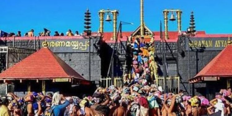 മണ്ഡല – മകല വിളക്ക് സീസൺ, ശബരിമലയിൽ വൻ ഭക്തജനത്തിരക്ക്