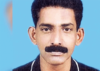 അപകടത്തിൽ പരിക്കേറ്റ സ്ത്രീയെ ആശുപത്രിയിലേക്ക് കൊണ്ടുപോകും വഴി  ഓട്ടോഡ്രൈവർ കുഴഞ്ഞുവീണ് മരിച്ചു