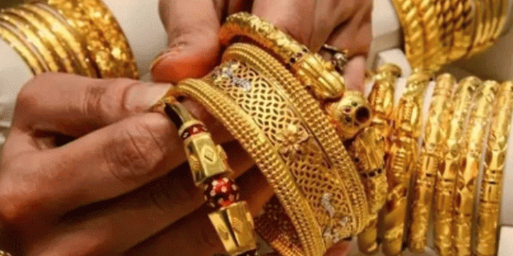 ഒരു ലക്ഷത്തിലേക്ക് അടുത്ത് സ്വർണവില, 99000  കടന്നു