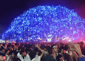 പുതുവര്‍ഷത്തെ വരവേല്‍ക്കാനൊരുങ്ങി നാടും നഗരവും; സംസ്ഥാനത്ത് പലയിടങ്ങളിലും ഗതാഗത നിയന്ത്രണം, ബാറുകള്‍ രാത്രി 12 വരെ പ്രവര്‍ത്തിക്കും