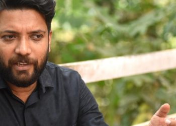 ‘ കോൺഗ്രസ്, യു ഡി എഫ് പ്രവർത്തകരാരും നേതാക്കൾക്കെതിരെ പോസ്റ്റർ ഒട്ടിക്കില്ല’, പ്രതികരിച്ച് ഷാഫി പറമ്പിൽ