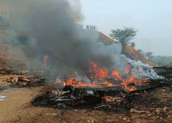 മഹാരാഷ്ട്രയിലെ ബാരാമതിയിൽ വിമാനം തകർന്നുവീണു: വിമാനത്തില്‍ അജിത് പവാര്‍, നില ഗുരുതരം