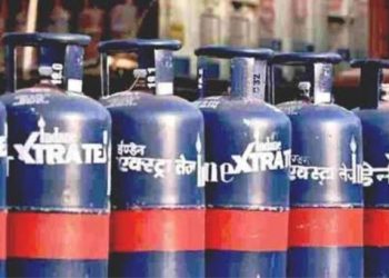 എൽപിജി വാണിജ്യ സിലിണ്ടറുകളുടെ വില വർധിപ്പിച്ചു, പുതുവർഷത്തിൽ വൻതിരിച്ചടി