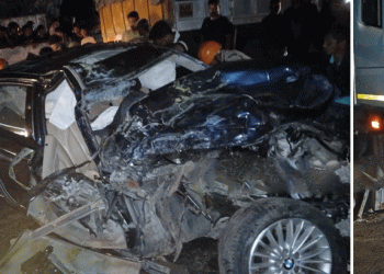 വിനോദയാത്ര കഴിഞ്ഞ് മടങ്ങവെ അപകടം: ബിഎംഡബ്ല്യൂ കാറും ലോറിയും കൂട്ടിയിടിച്ച് 2 യുവാക്കള്‍ക്ക് ദാരുണാന്ത്യം