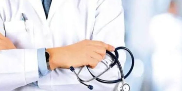 സർക്കാർ മെഡിക്കൽ കോളജ് ഡോക്ടർമാർ അനിശ്ചിതകാല സമരത്തിലേക്ക്