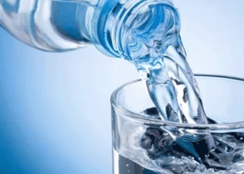 കുപ്പിവെള്ളത്തിൽ കറുത്ത വസ്തു, തിരികെ വിളിച്ചത് ഒന്നര ലക്ഷം ലിറ്റർ കുപ്പി വെള്ളം